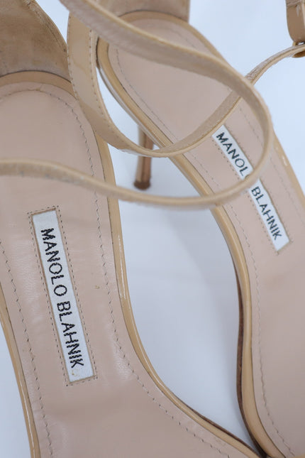 MANOLO BLAHNIK Chaos Beige Patent Leather Ankle Strap Sandals Women's 38/US 8