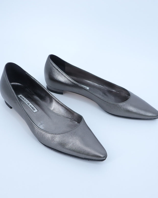 MANOLO BLAHNIK Grey Metallic Pointed Toe Flat Quiet Luxury Women's 38/US 8