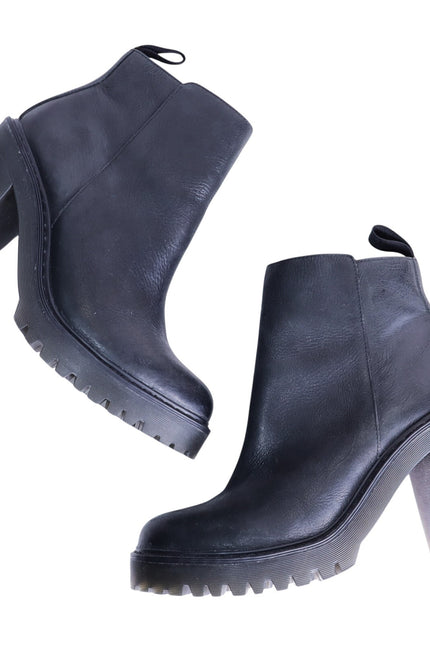 DR. MARTENS Magdalena Leather Heeled Ankle Boot Black Women's 8
