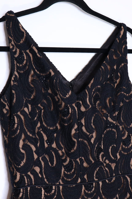 BADGLEY MISCHKA Lace Overlay Cocktail Dress Black V Neck Knee Length Women's 0