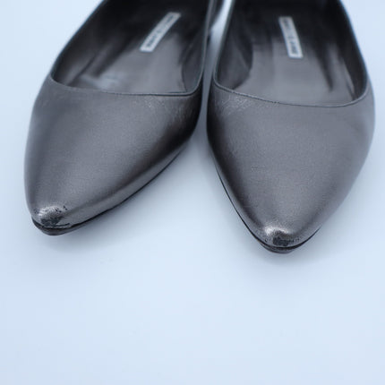 MANOLO BLAHNIK Grey Metallic Pointed Toe Flat Quiet Luxury Women's 38/US 8