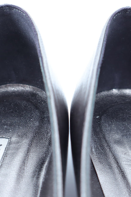 MANOLO BLAHNIK Grey Metallic Pointed Toe Flat Quiet Luxury Women's 38/US 8