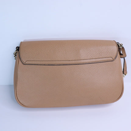 GUCCI Soho Interlocking G Crossbody Bag Camellia Tan Pebbled Leather Chain Strap