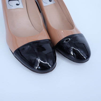 ANDREA CARRANO Francesca Pump Cognac Black Patent Leather $395 Women's 36/US 5