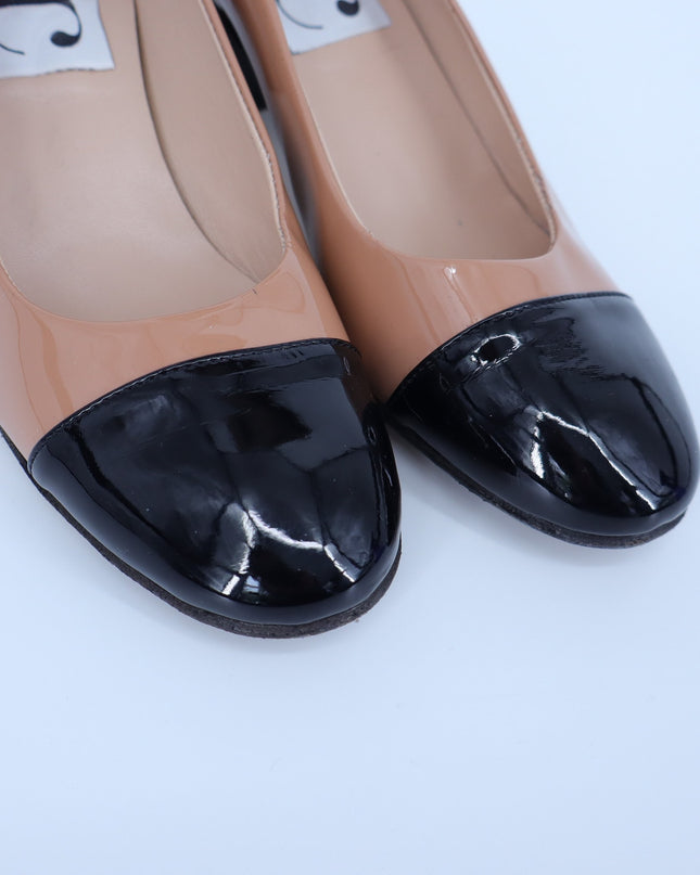 ANDREA CARRANO Francesca Pump Cognac Black Patent Leather $395 Women's 36/US 5