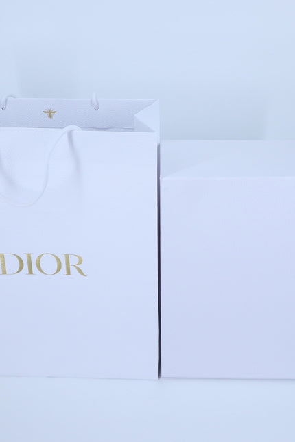 DIOR White Pebbled Flip Top Tab Closure Gift Box with Carry Bag