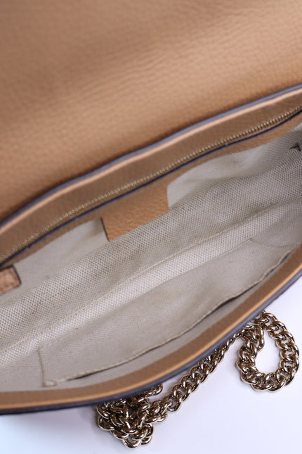 GUCCI Soho Interlocking G Crossbody Bag Camellia Tan Pebbled Leather Chain Strap
