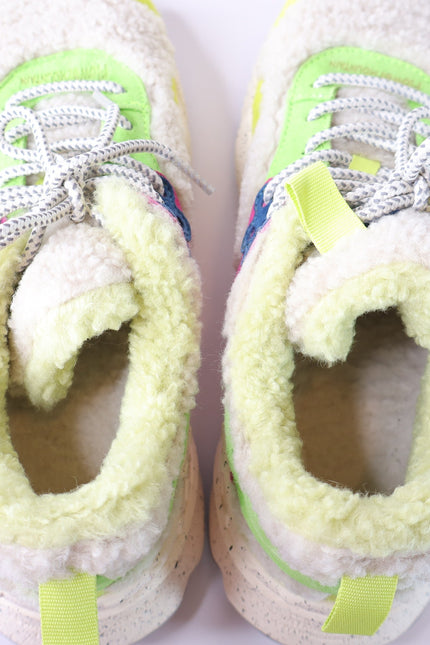 FLOWER MOUNTAIN Kotetsu Teddy Sneakers White Multicolor Lace Up Women's 8