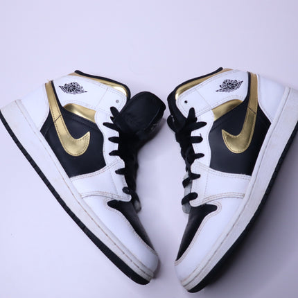 NIKE Air Jordan Retro 1 Mid SE Sneakers White Gold Black Lace Up Wms 8/Men's 6.5