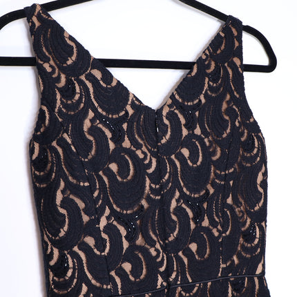 BADGLEY MISCHKA Lace Overlay Cocktail Dress Black V Neck Knee Length Women's 0