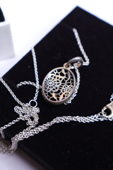 PANDORA Floral Daisy Lace Pendant Chain Necklace