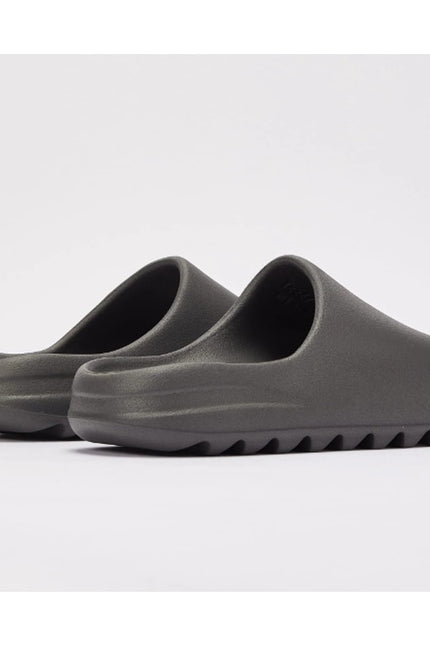 ADIDAS YEEZY Foam Slip On Slide Granite Gray NIB Women's 10