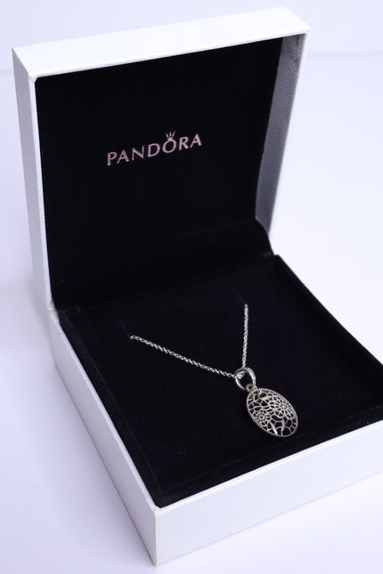 PANDORA Floral Daisy Lace Pendant Chain Necklace