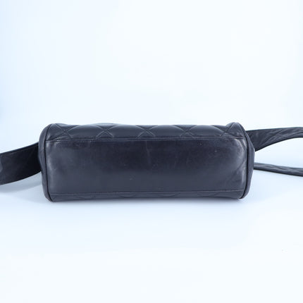 Chanel Vtg 90's Quilted Leather Crossbody Bag Black CC Flap Red Interior Luxury