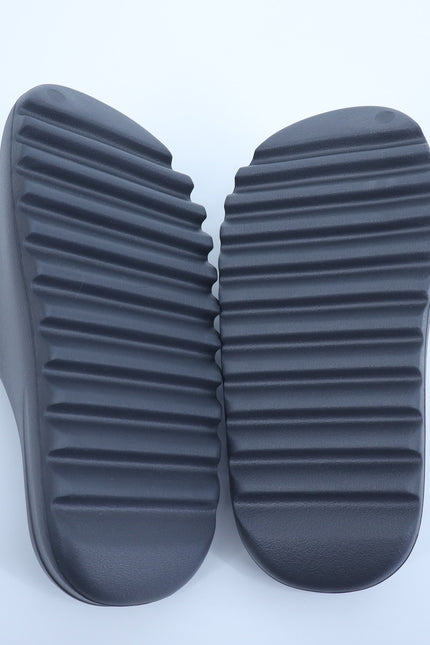 ADIDAS YEEZY Foam Slip On Slide Granite Gray NIB Women's 10